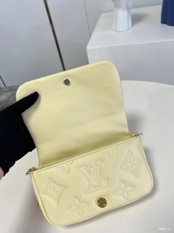 STRAP BUBBLEGRAM WALLET LOUIS VUITTON ON 0811